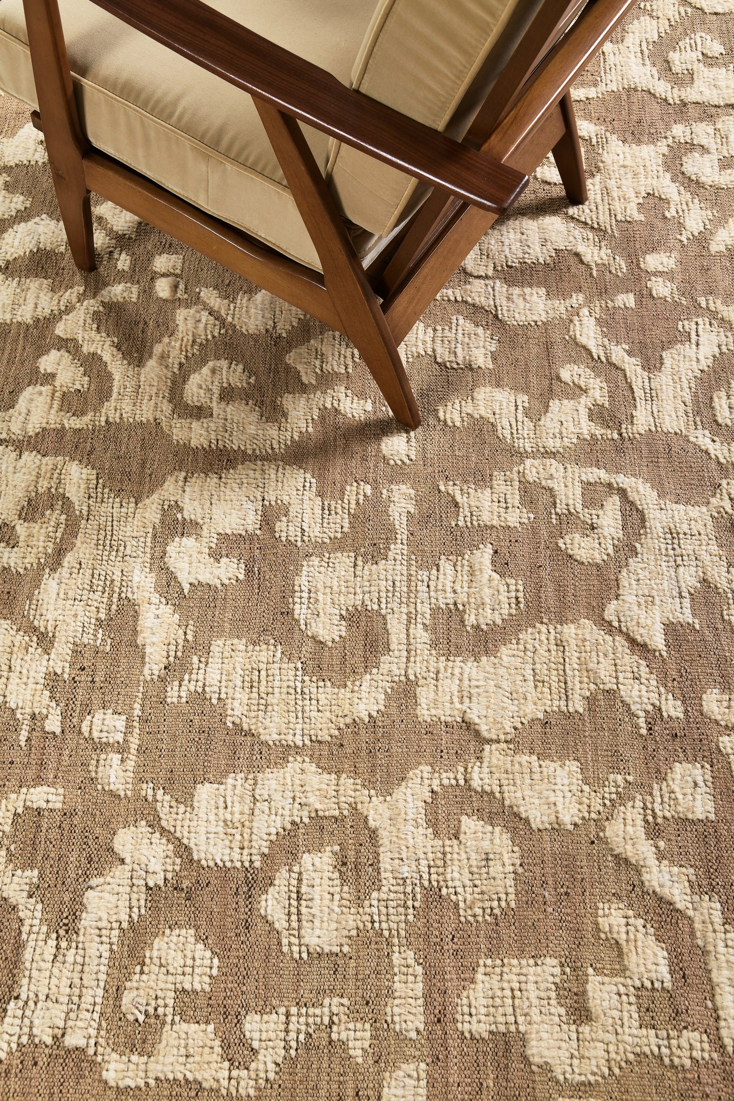 Modern Rug Image 2887 Dombeya, Kust Collection