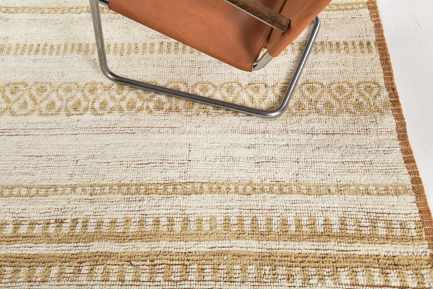 Modern Rug Image 1125 Apranik, Kust Collection