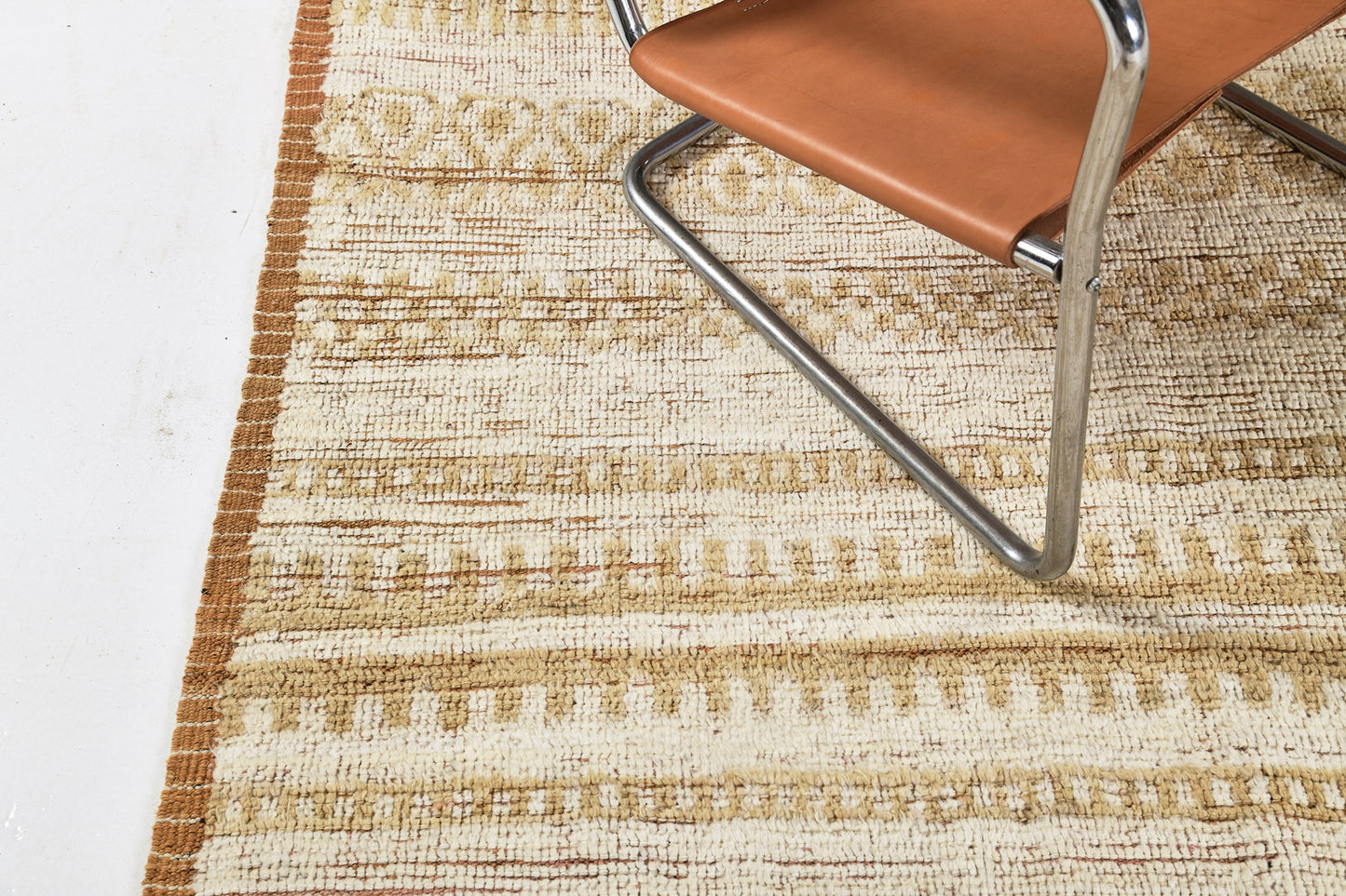 Modern Rug Image 1127 Apranik, Kust Collection