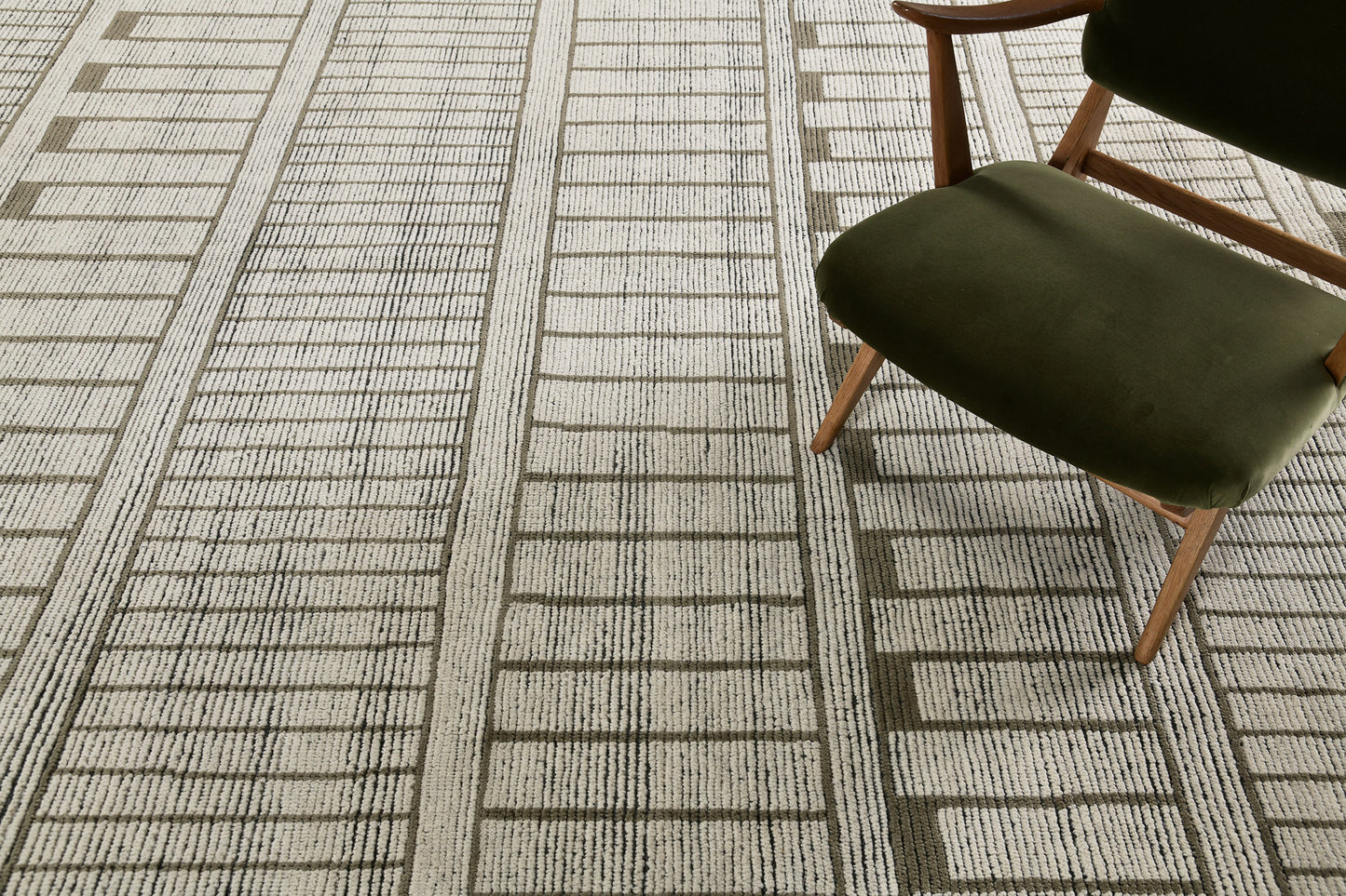 Modern Rug Image 8886 Nebbiolo, Estancia Collection
