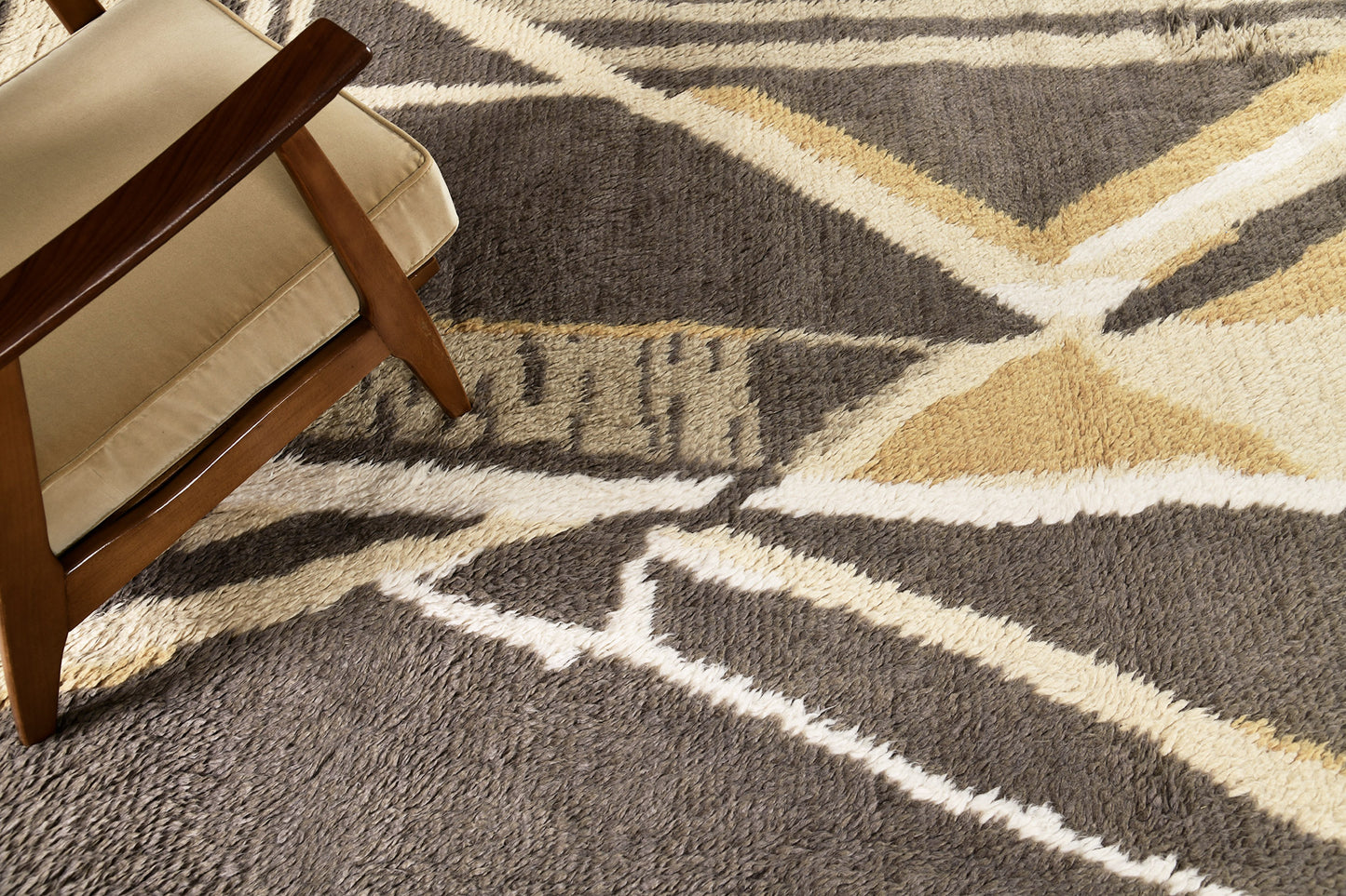 Modern Rug Image 5470 Inka, Oasis Collection