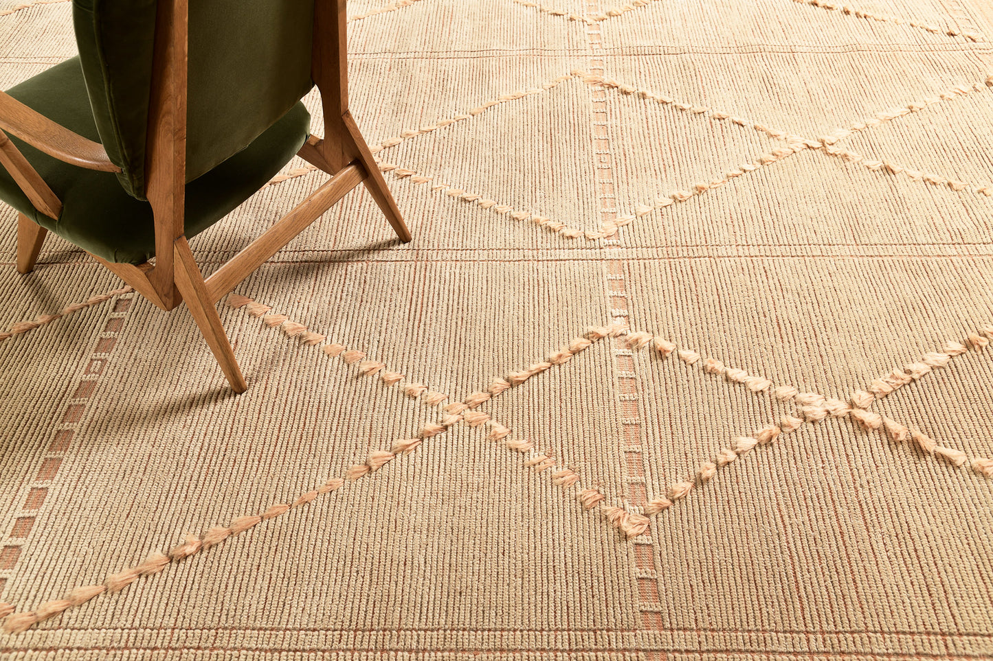 Modern Rug Image 9782 Sangiovese, Estancia Collection