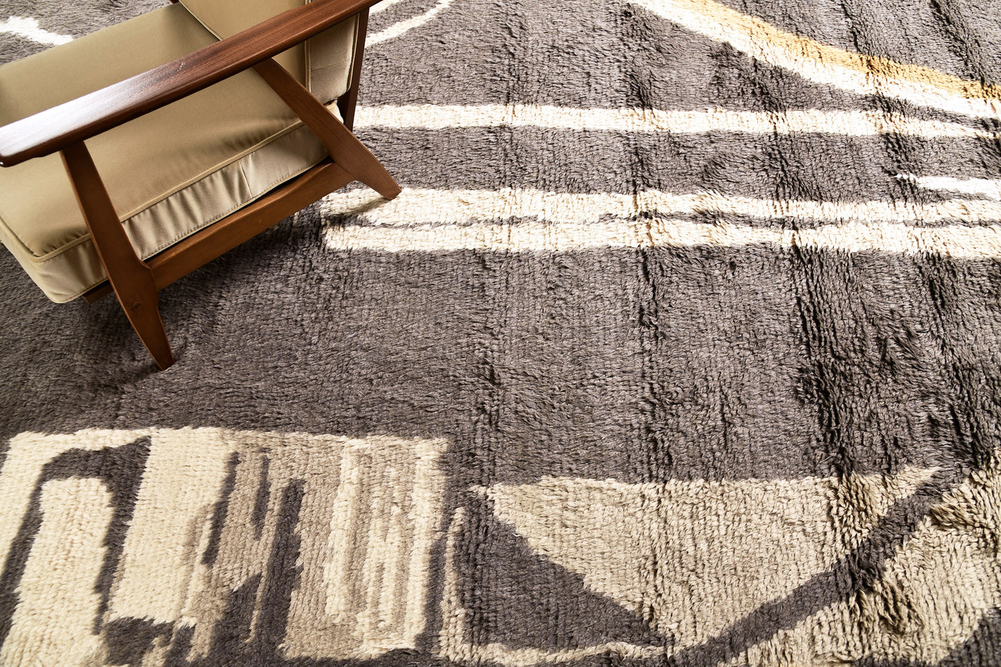 Modern Rug Image 5474 Inka, Oasis Collection