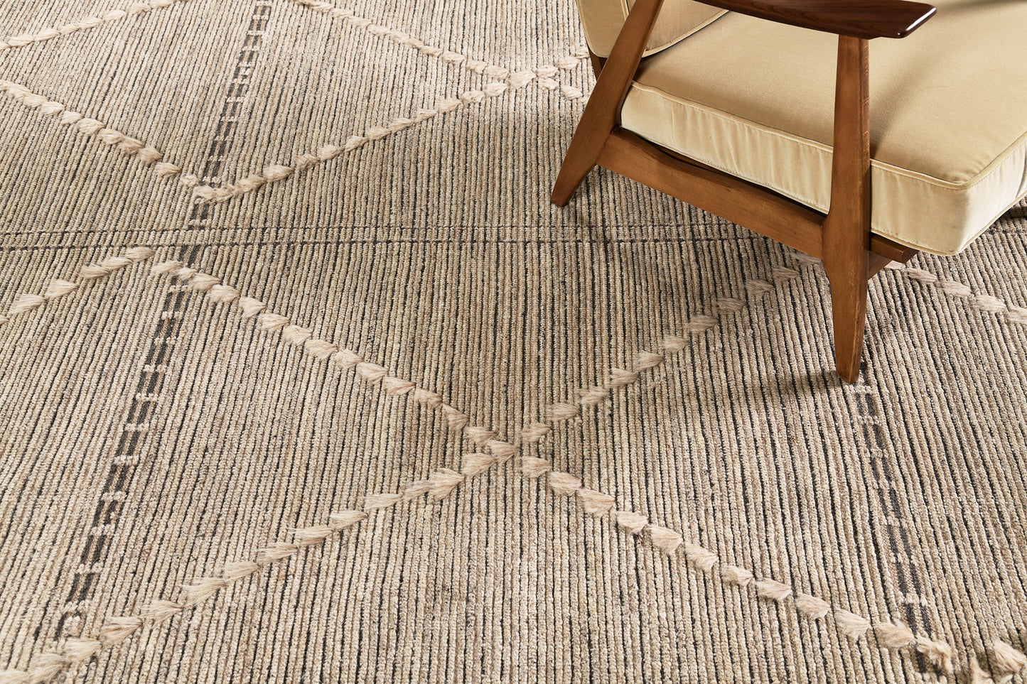 Modern Rug Image 9788 Sangiovese, Estancia Collection