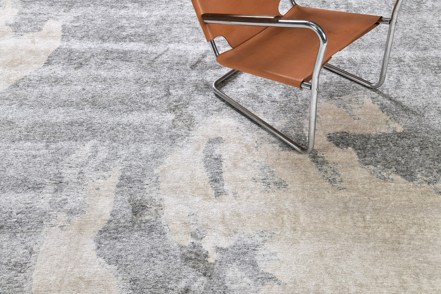 Modern Rug Image 5710 Junmai Daiginho, Yokai Collection