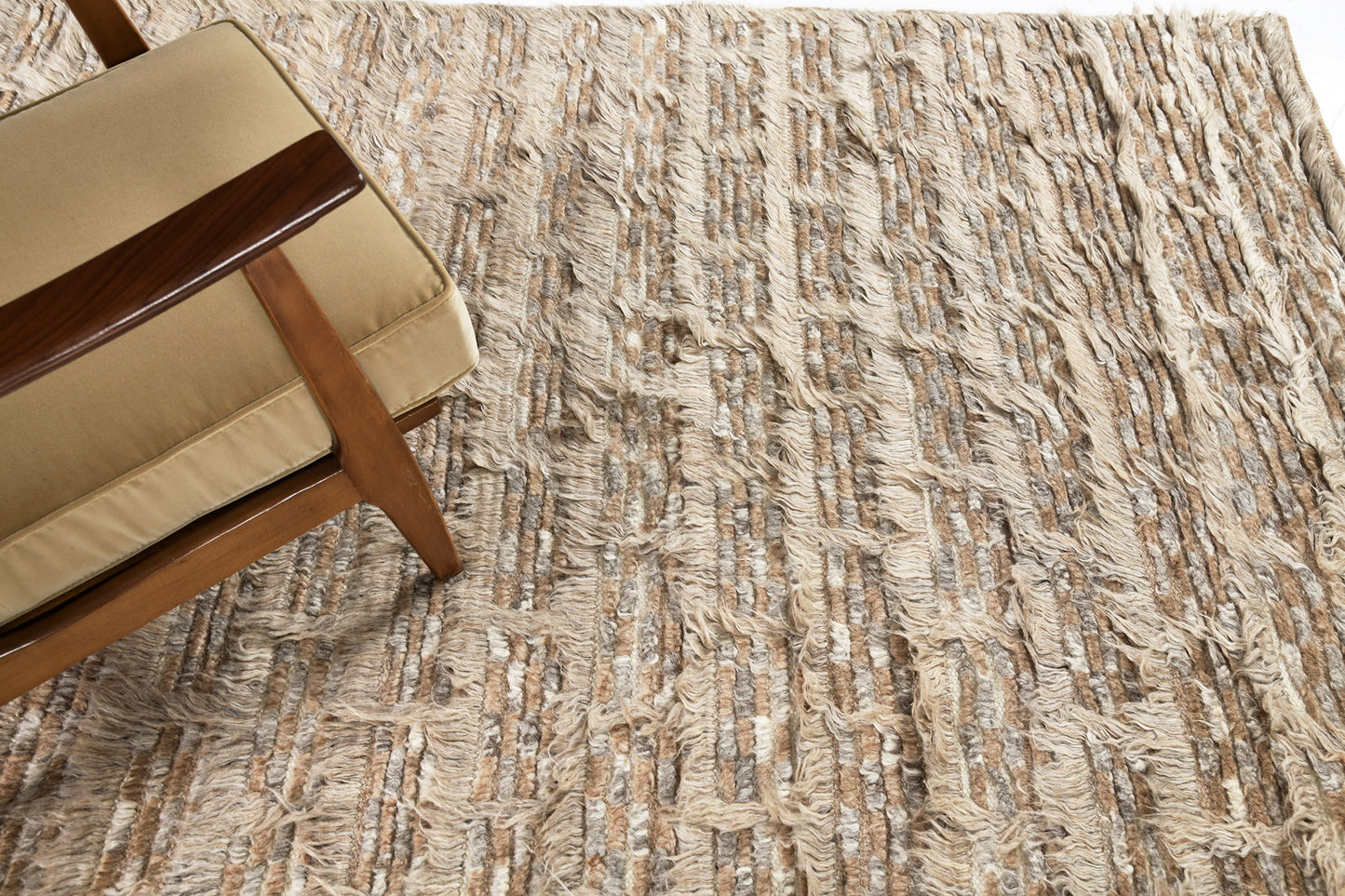 Modern Rug Image 481 Ahina, Sahara Collection