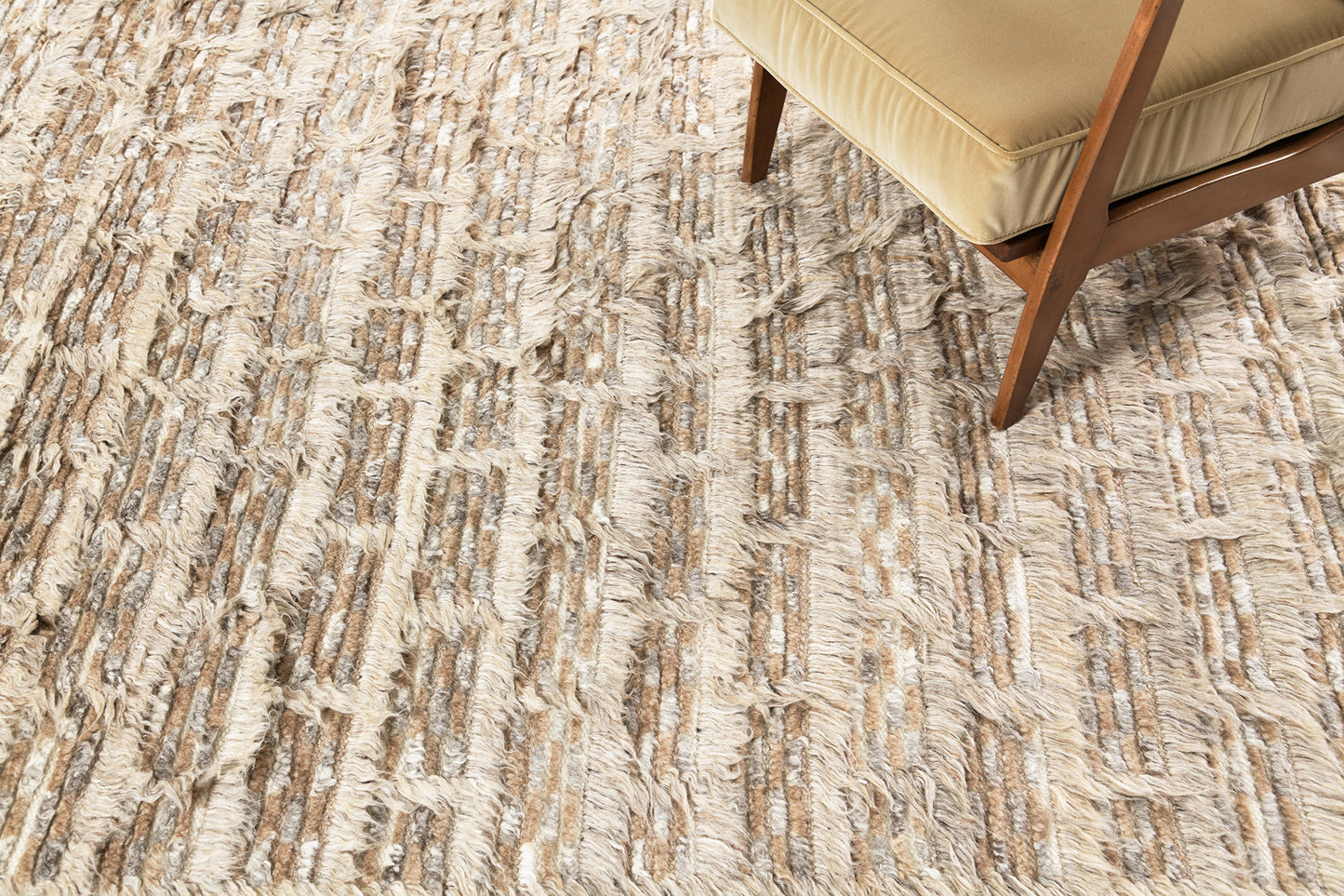 Modern Rug Image 483 Ahina, Sahara Collection