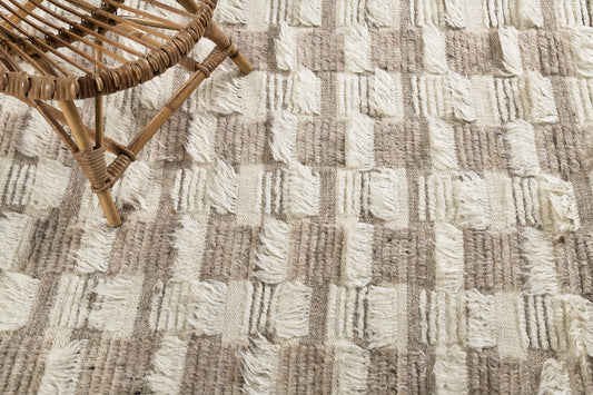 Modern Rug Image 604 Amia, Sahara Collection