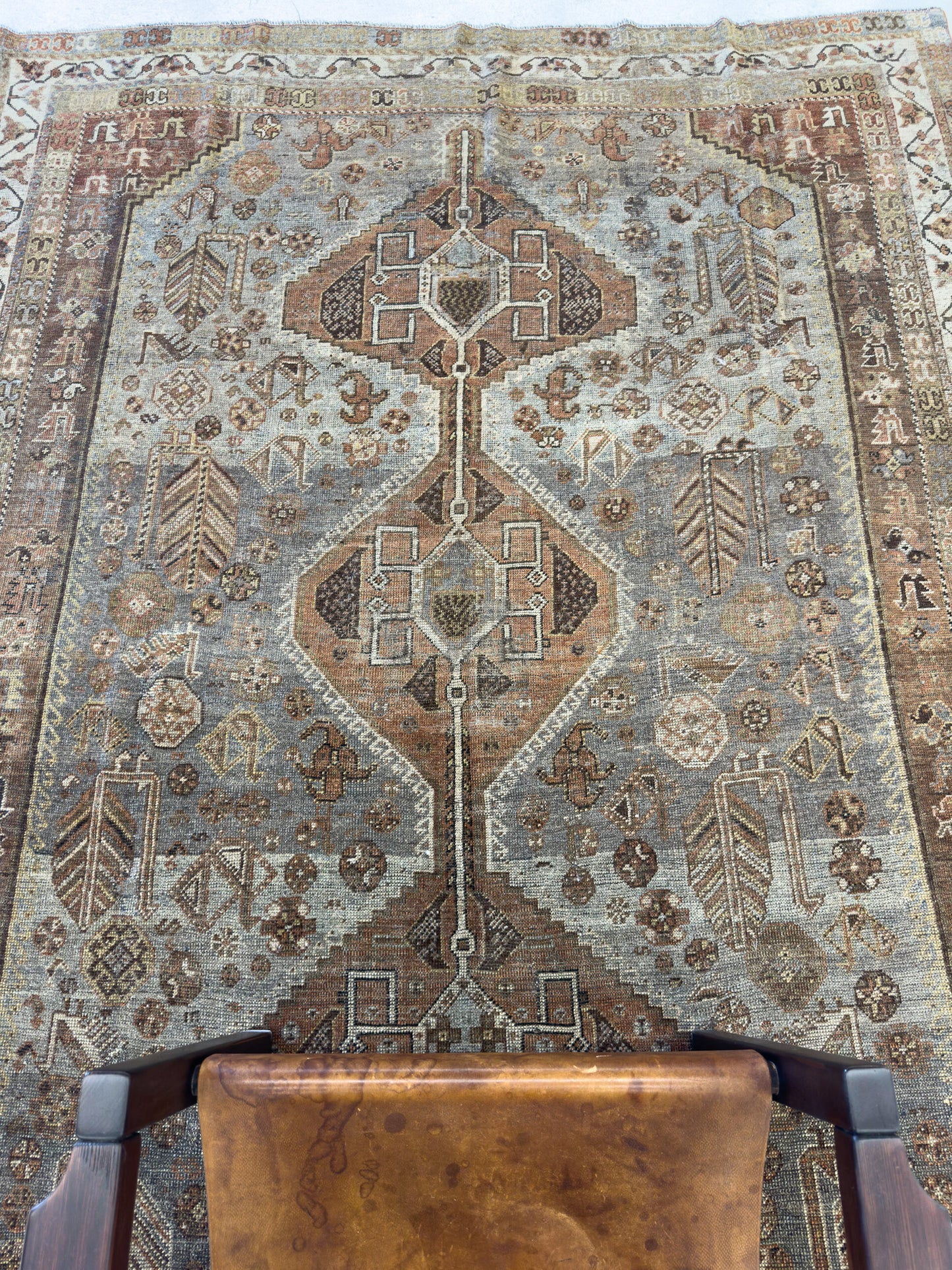 Persian Rug 525 Antique Persian Ghashgai