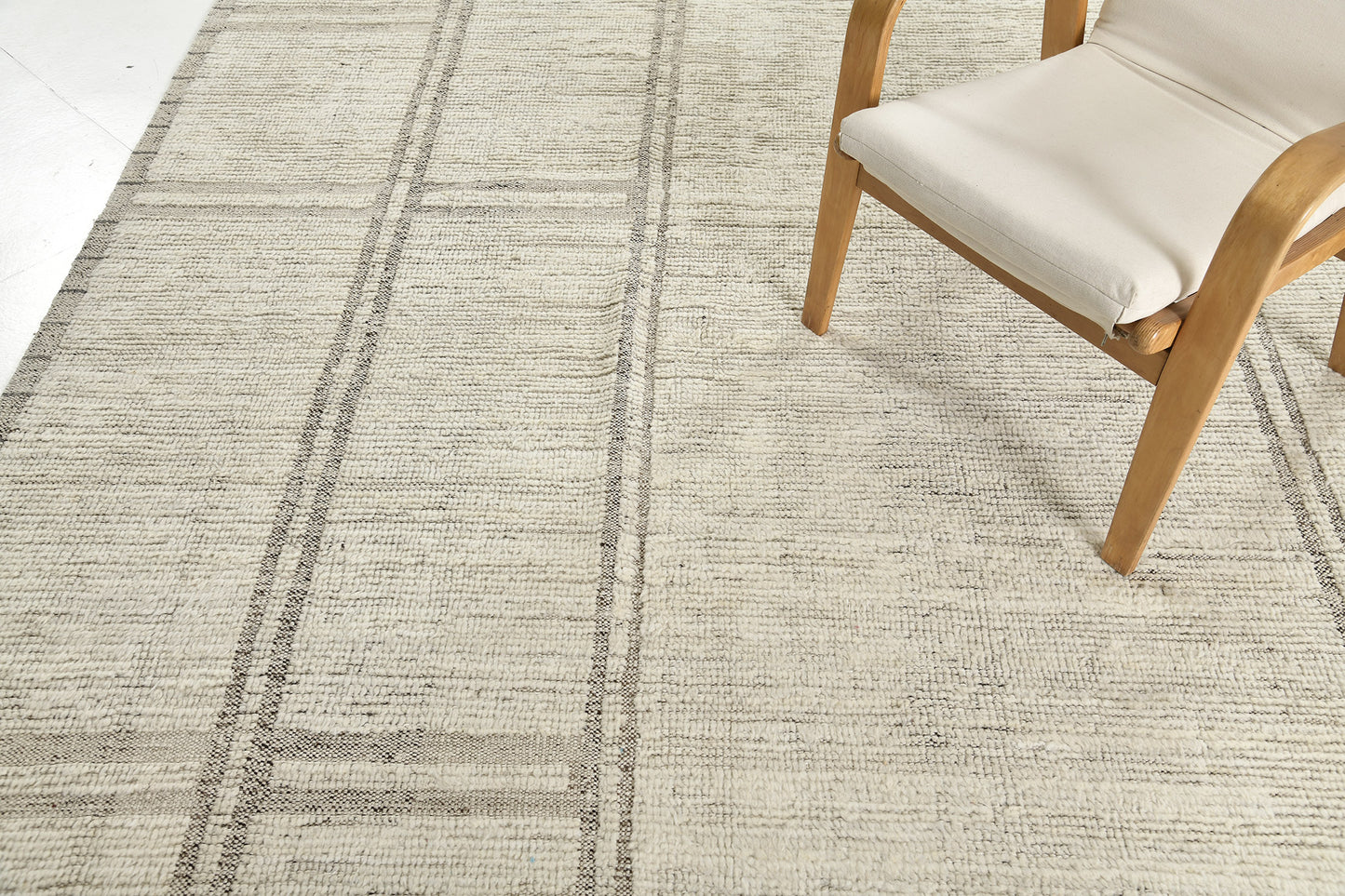 Modern Rug Image 6776 Meddur, Nomad Collection