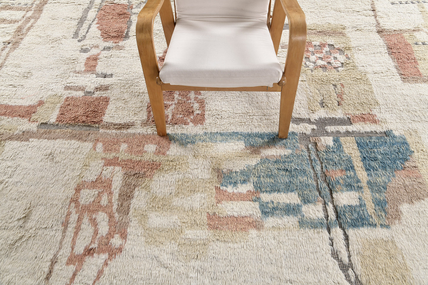 Modern Rug Image 6904 Meliska, Atlas Collection