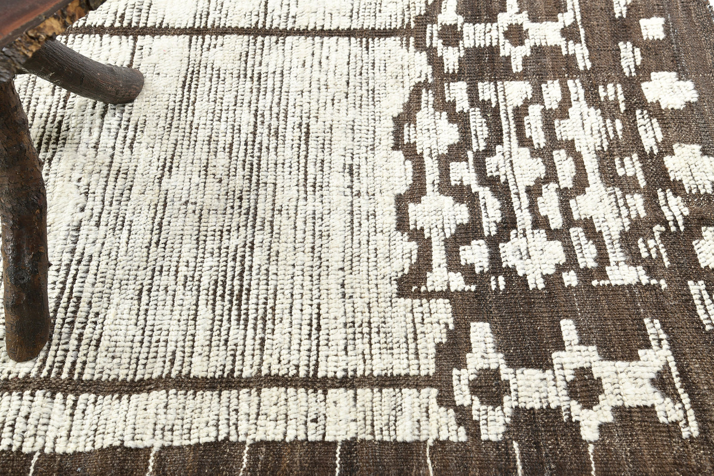 Modern Rug Image 14045 Yedder Runner, Nomad Collection