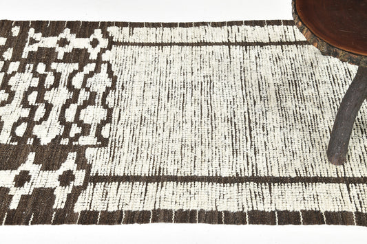 Modern Rug Image 14049 Yedder Runner, Nomad Collection