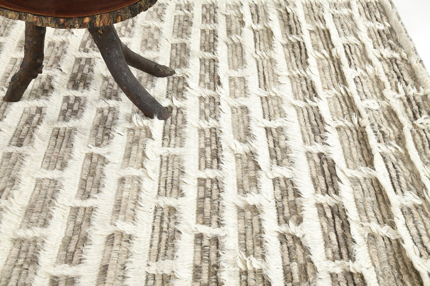 Modern Rug Image 3270 Ahina, Sahara Collection