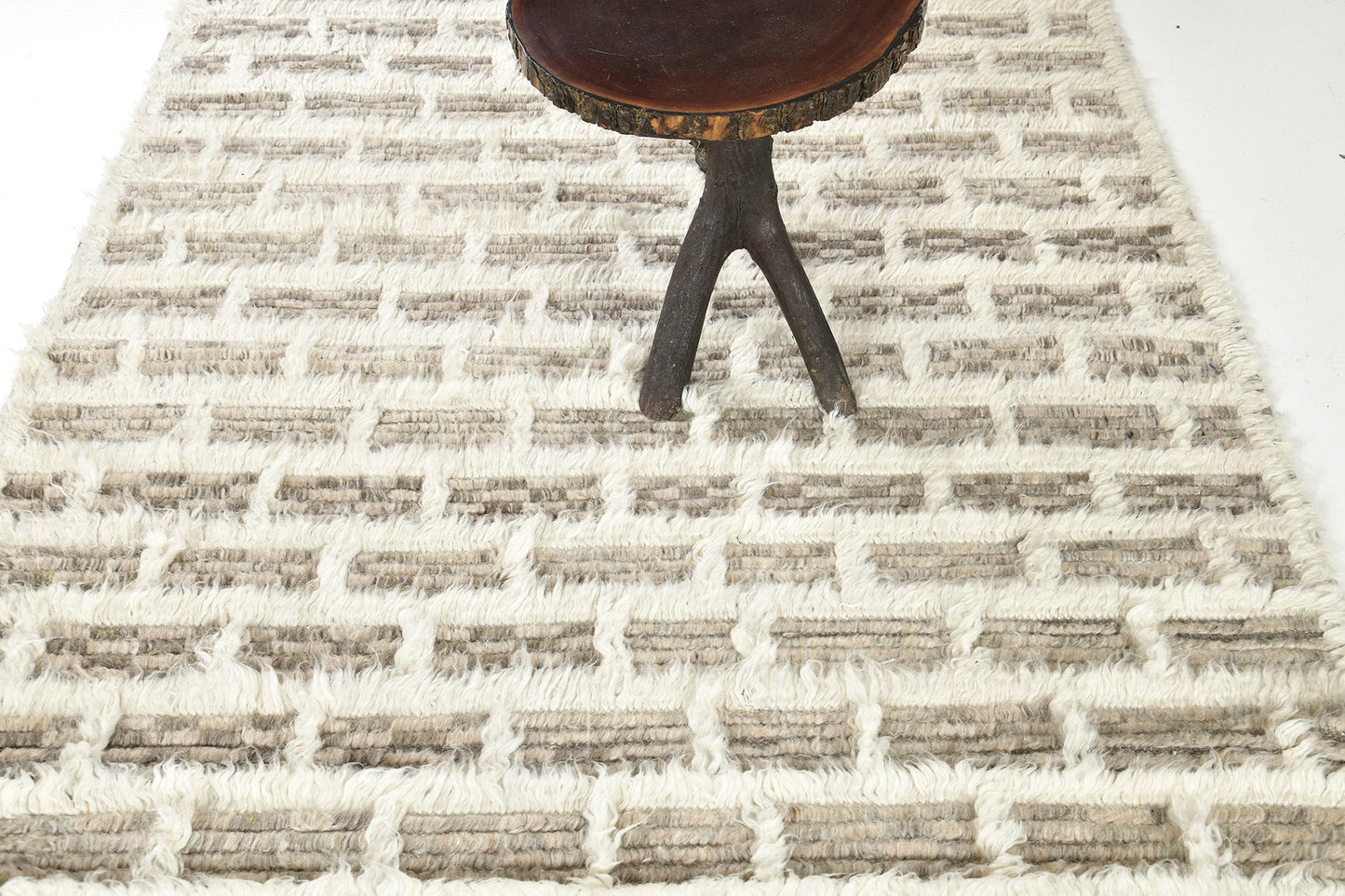 Modern Rug Image 3268 Ahina, Sahara Collection