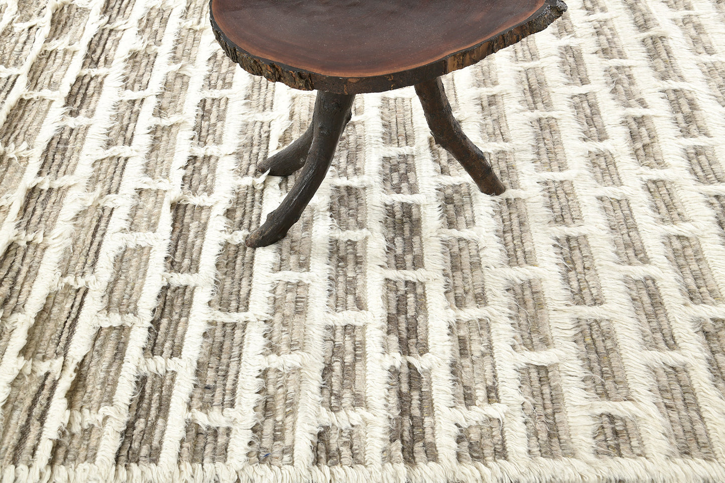 Modern Rug Image 3267 Ahina, Sahara Collection