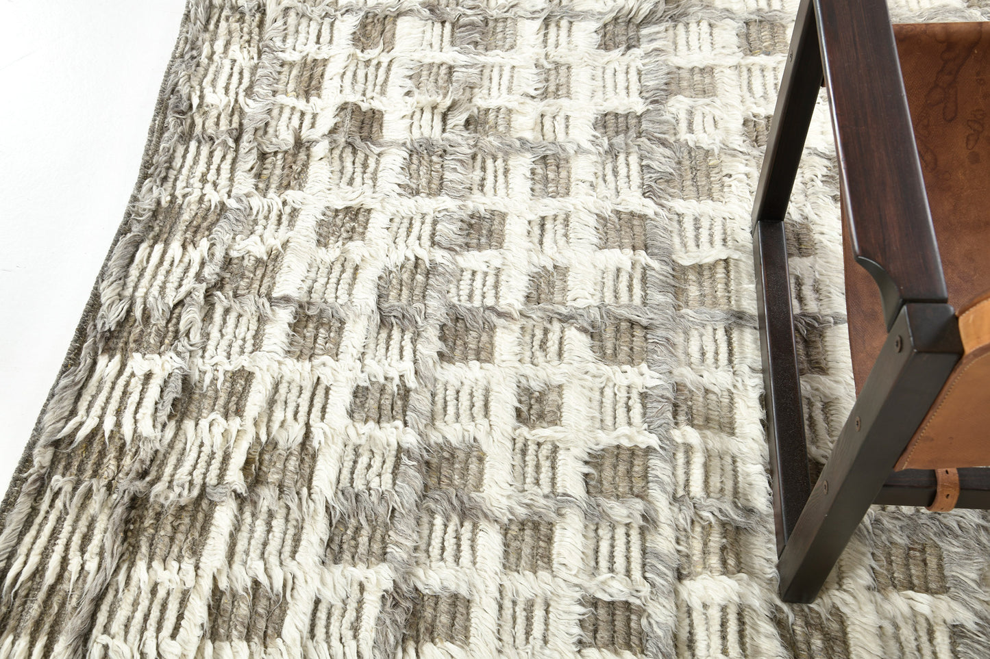 Modern Rug Image 7135 Miha, Sahara Collection