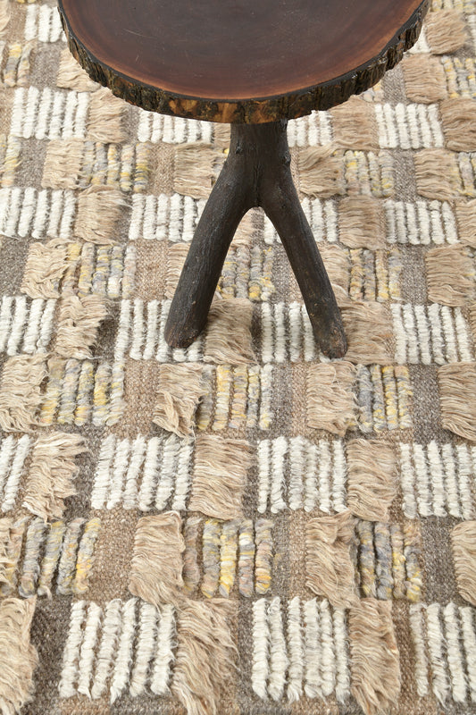 Modern Rug Image 3334 Amia, Sahara Collection
