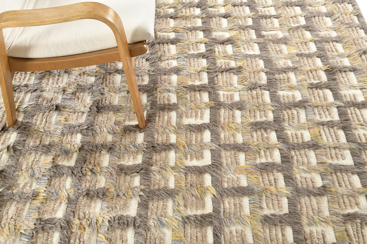 Modern Rug Image 5075 Hanin, Sahara Collection