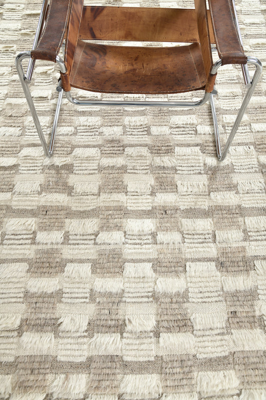 Modern Rug Image 3340 Amia, Sahara Collection