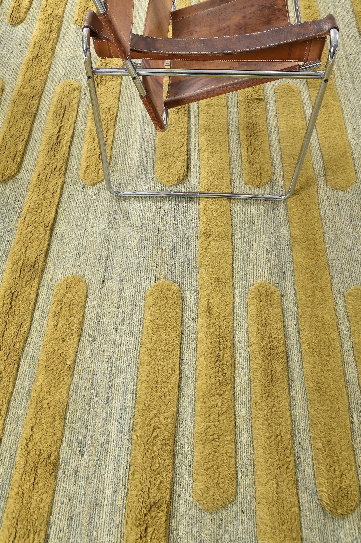 Modern Rug Image 5567 Izu by Michael Berman