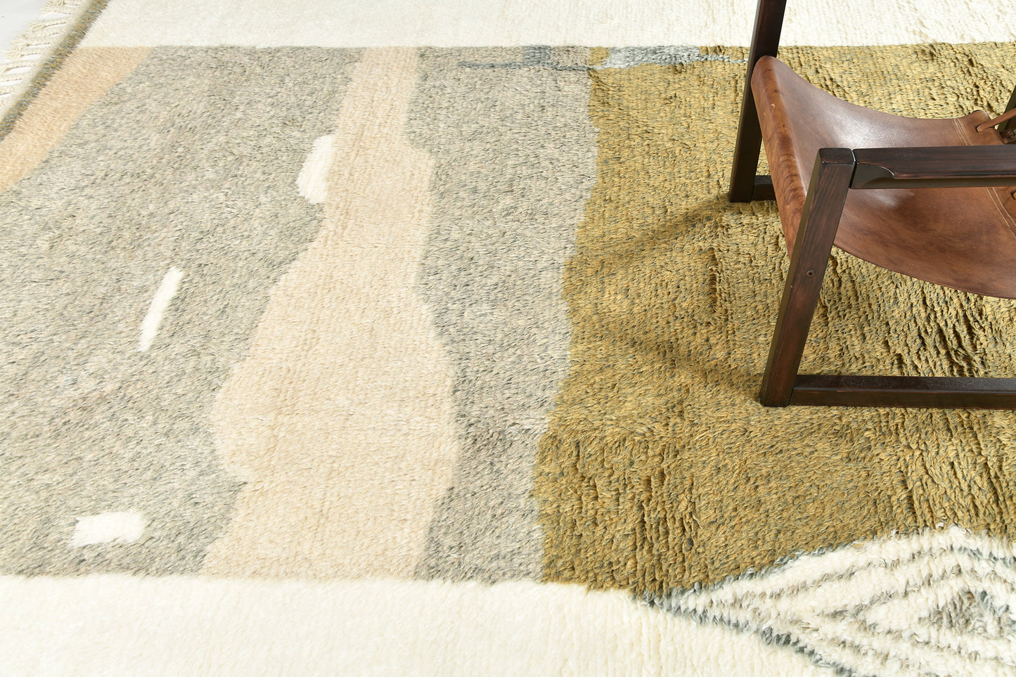 Modern Rug Image 5648 Jorja, Atlas Collection