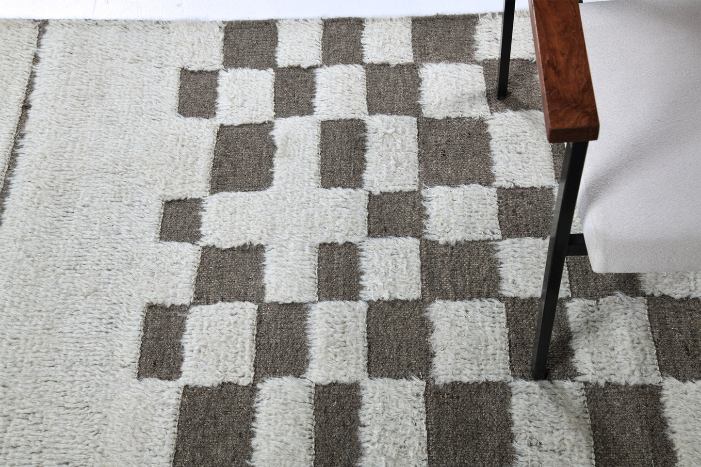 Sirocco, Haute Bohemian, Ivory Charcoal