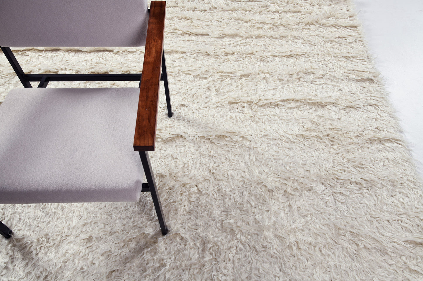 Silt Sand Pile Tulu in Ivory, Loam Collection