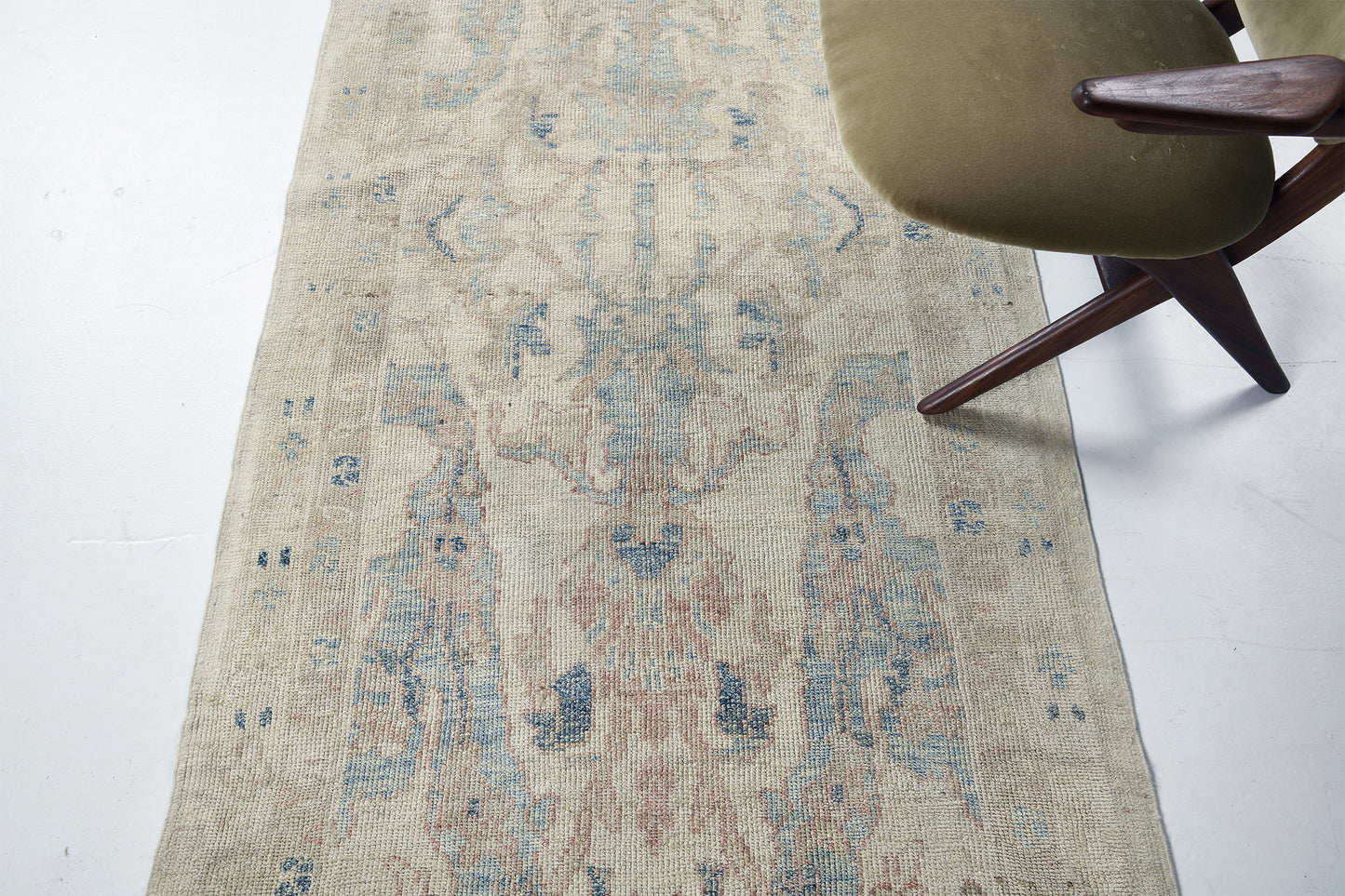 Oushak Runner, Sultanabad Collection