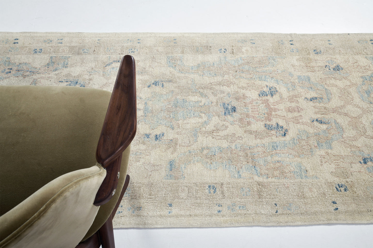 Oushak Runner, Sultanabad Collection