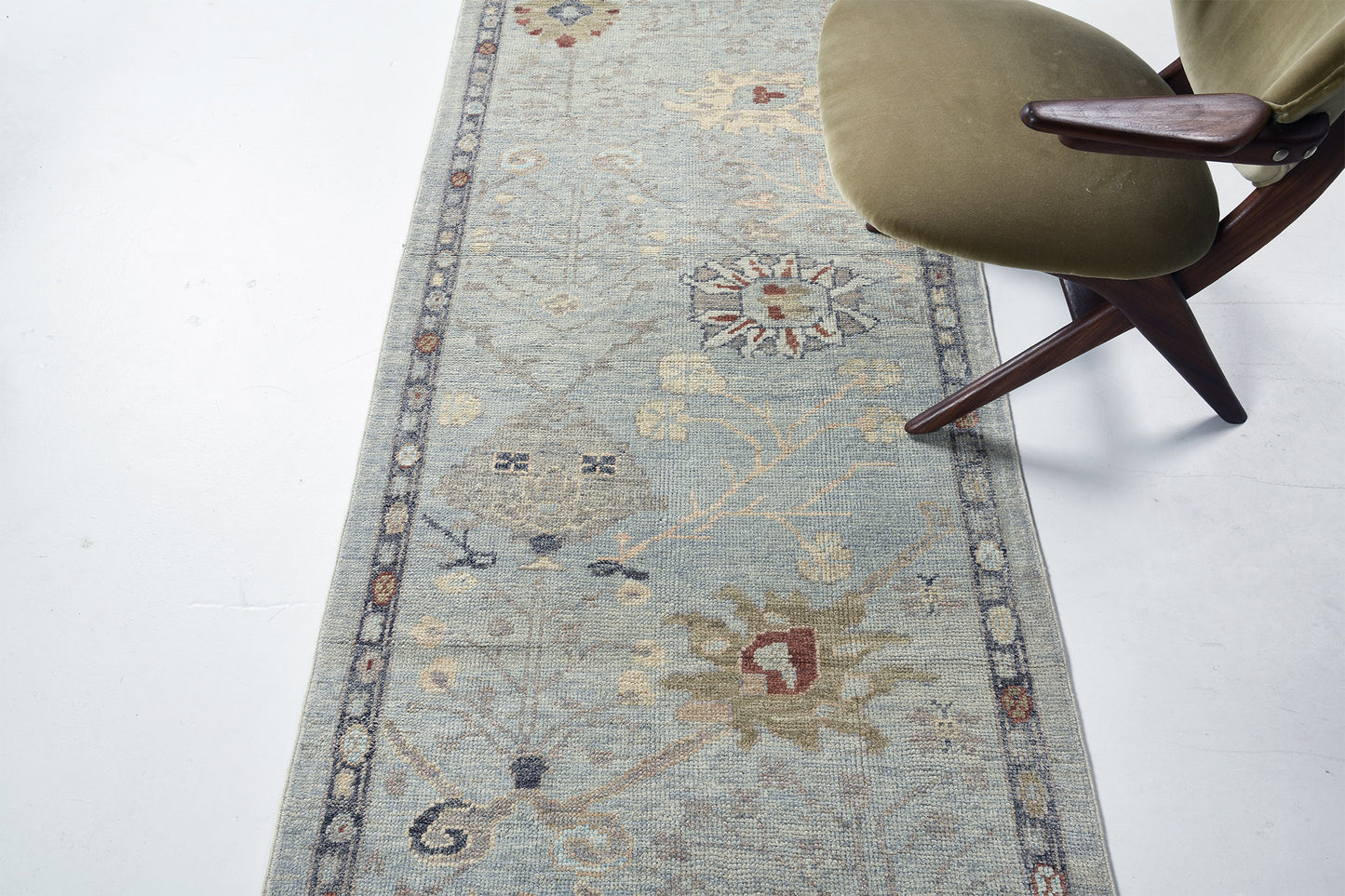 Oushak Runner, Sultanabad Collection