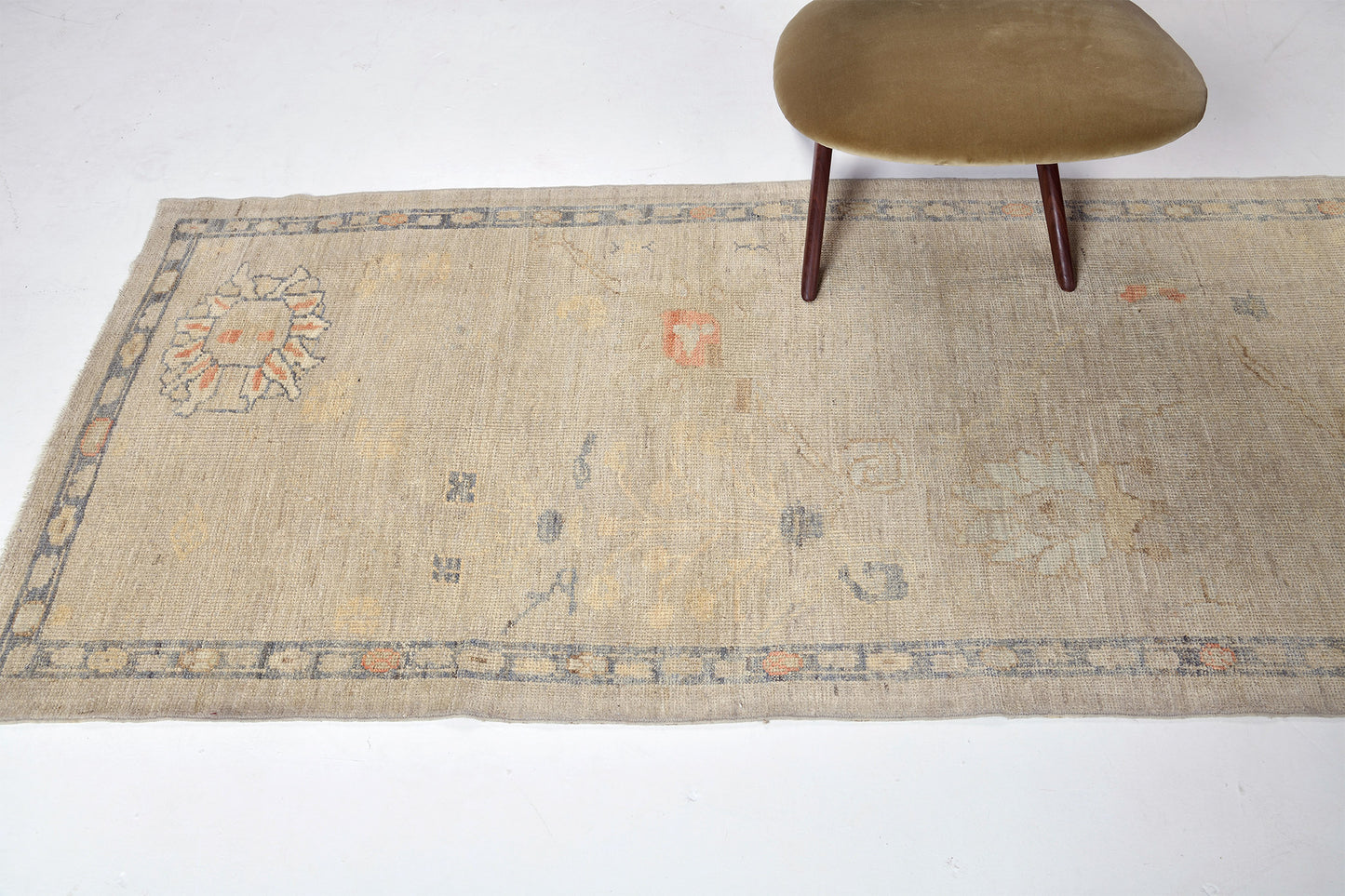 Oushak Runner, Sultanabad Collection