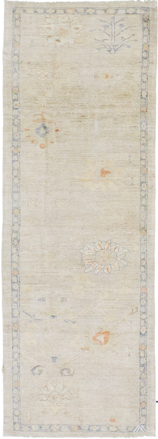 Oushak Runner, Sultanabad Collection
