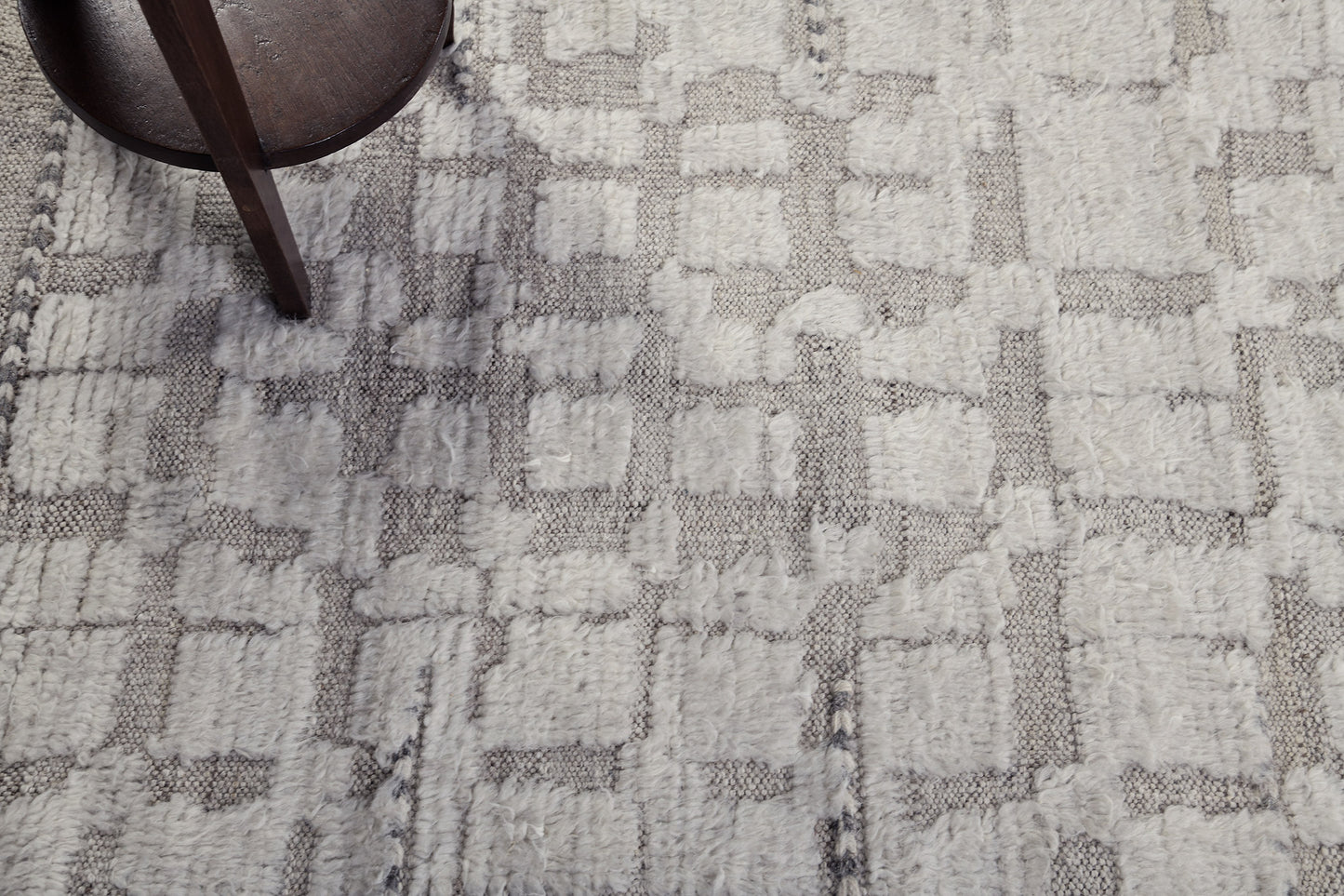 Anzade Runner, Atlas Collection
