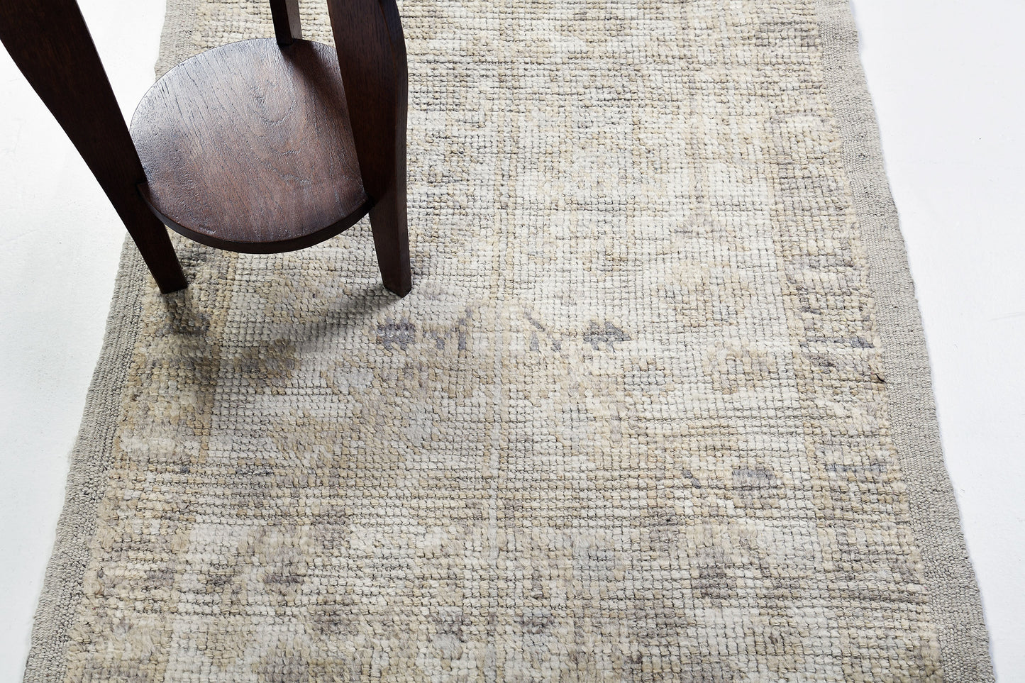 Minoo Runner, Domicile Collection