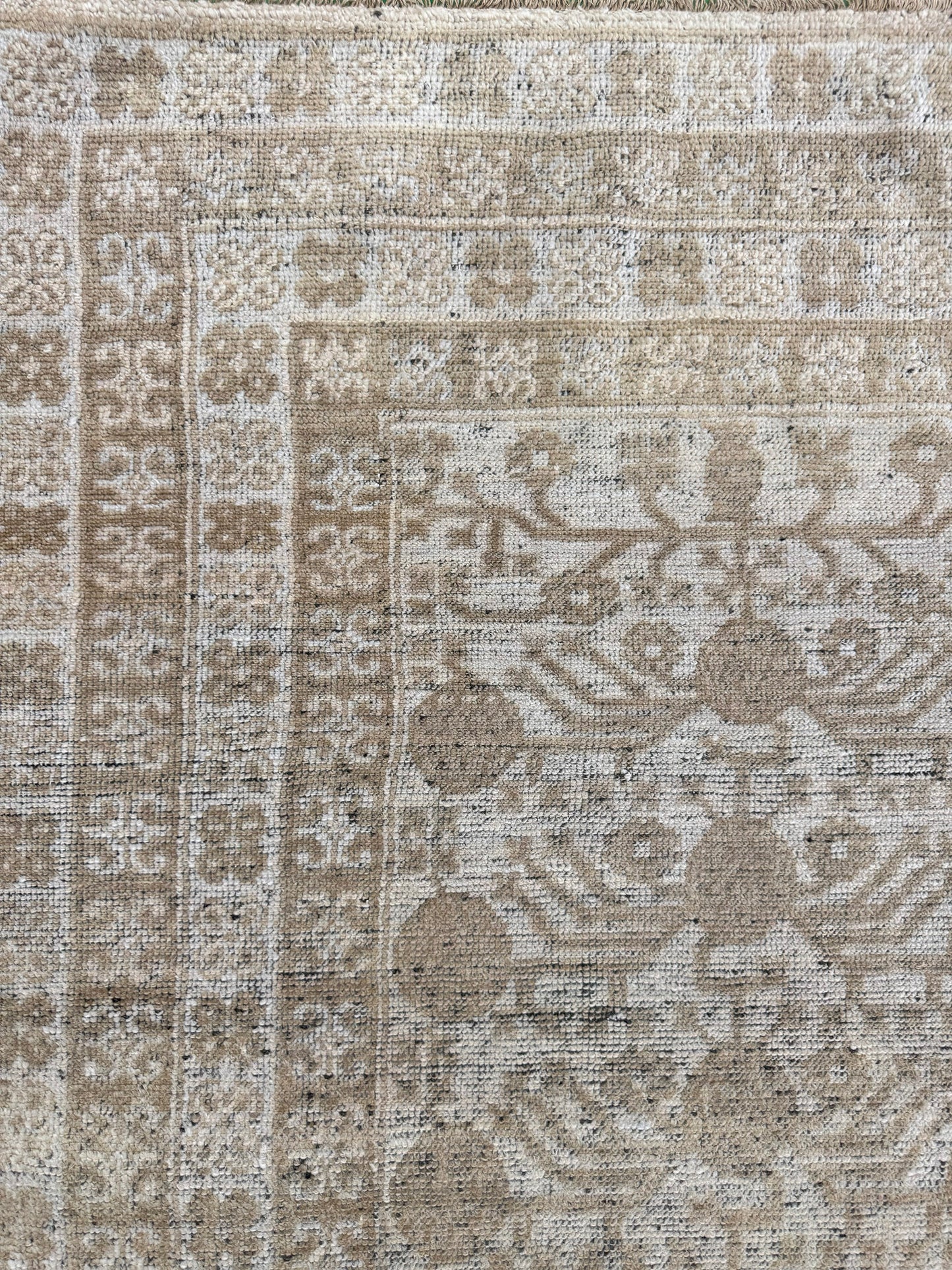 Hotan A, Domicile Collection