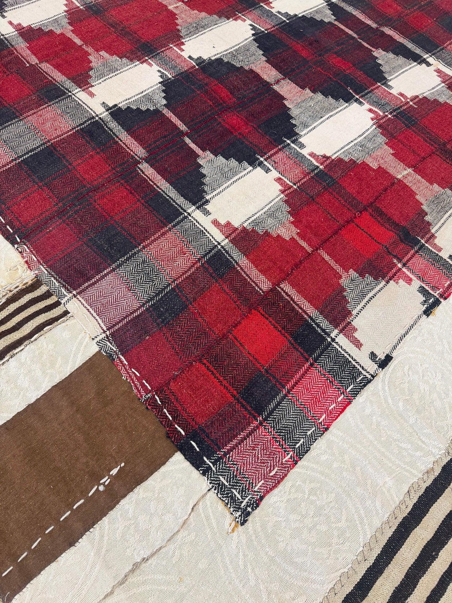 Antique Persian Ghashghaei Kilim