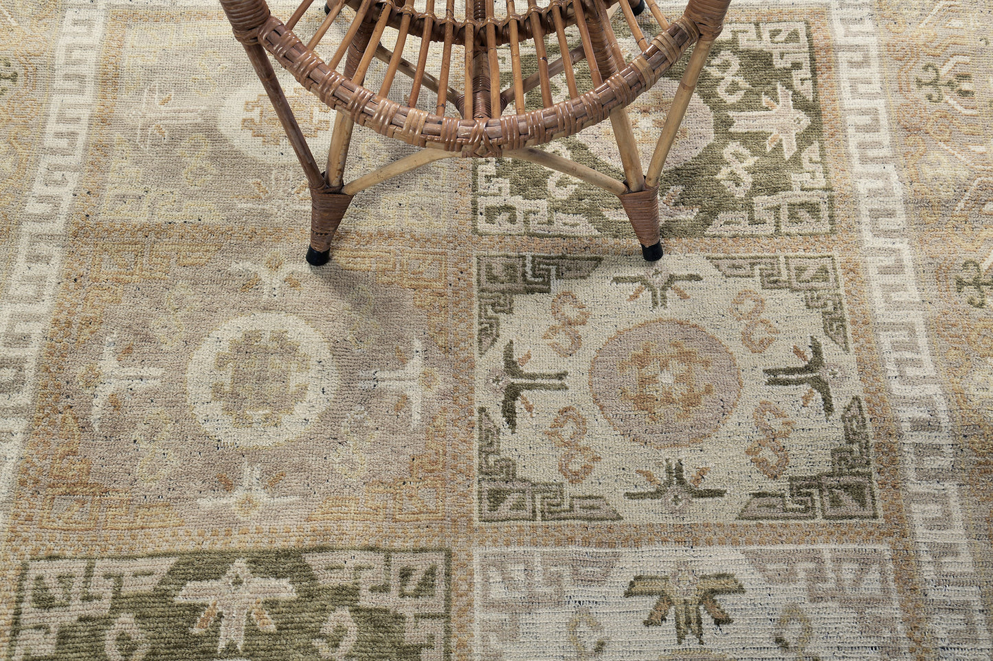 Altun, Domicile Collection