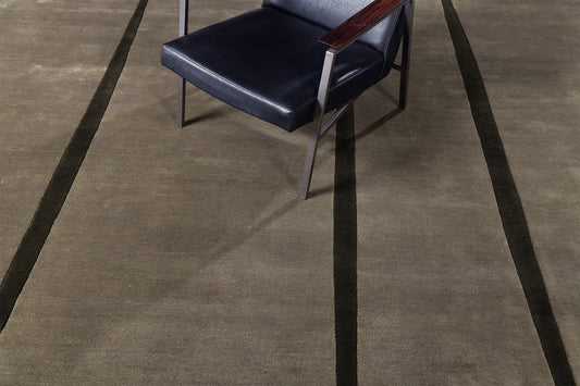 Hän.02 by Jenni Lauri