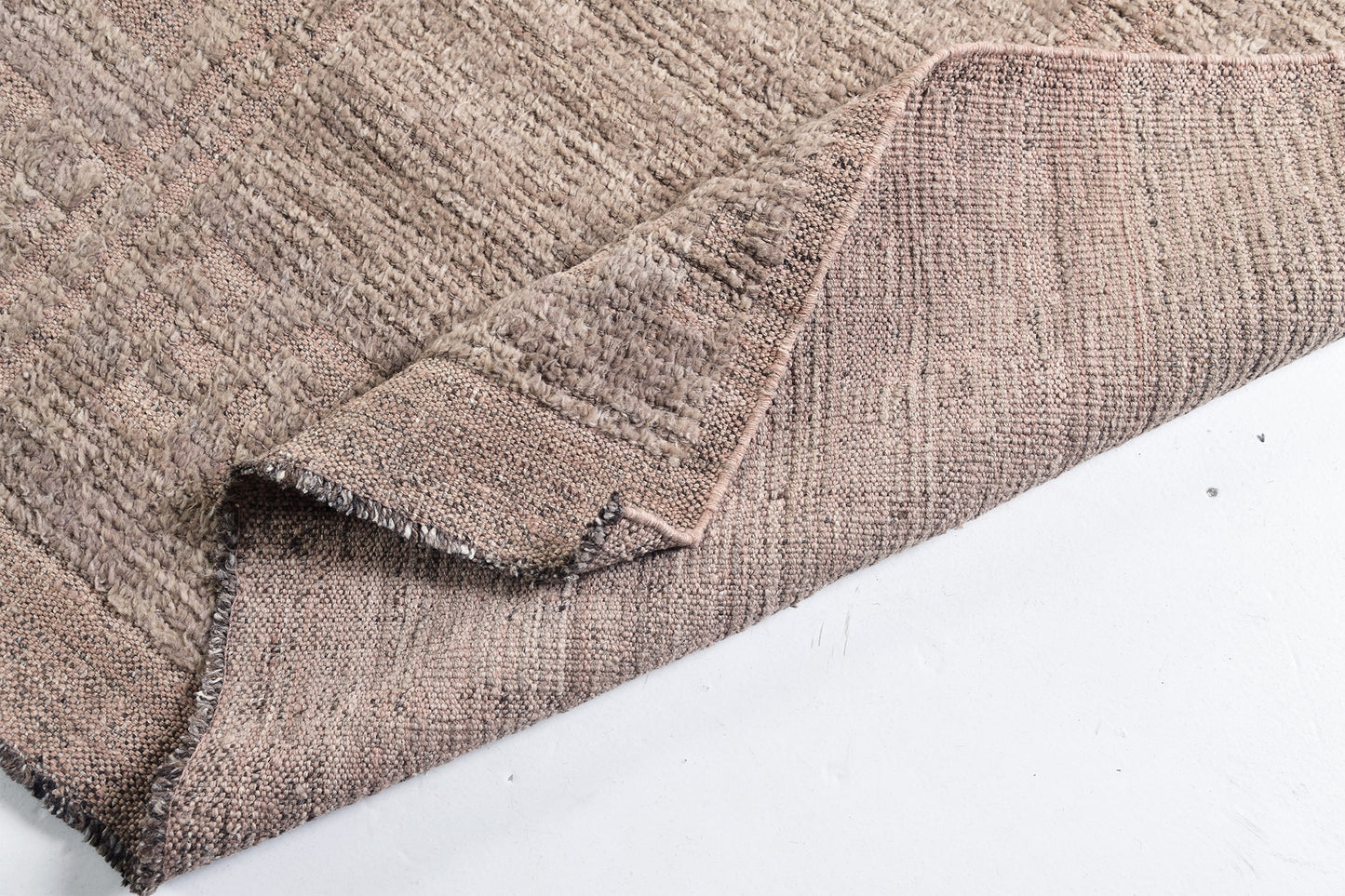 Meddur, Nomad Collection, Brown Clay - full length showing color variation