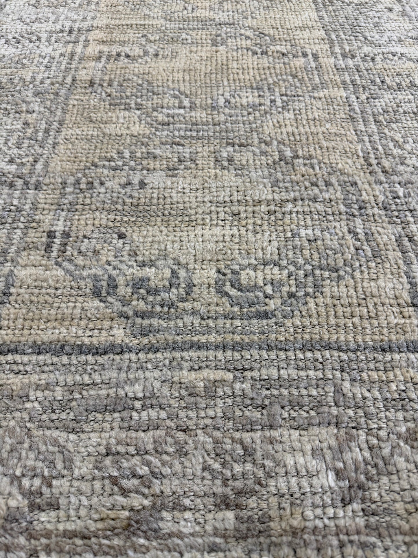 Pamirs Runner, Domicile Collection, Rose Fade