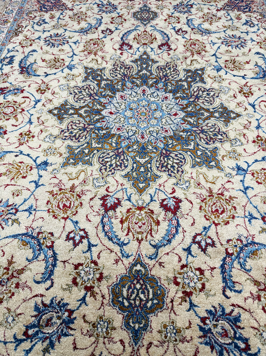 Ex-Fine Vintage Persian Silk Isfahan