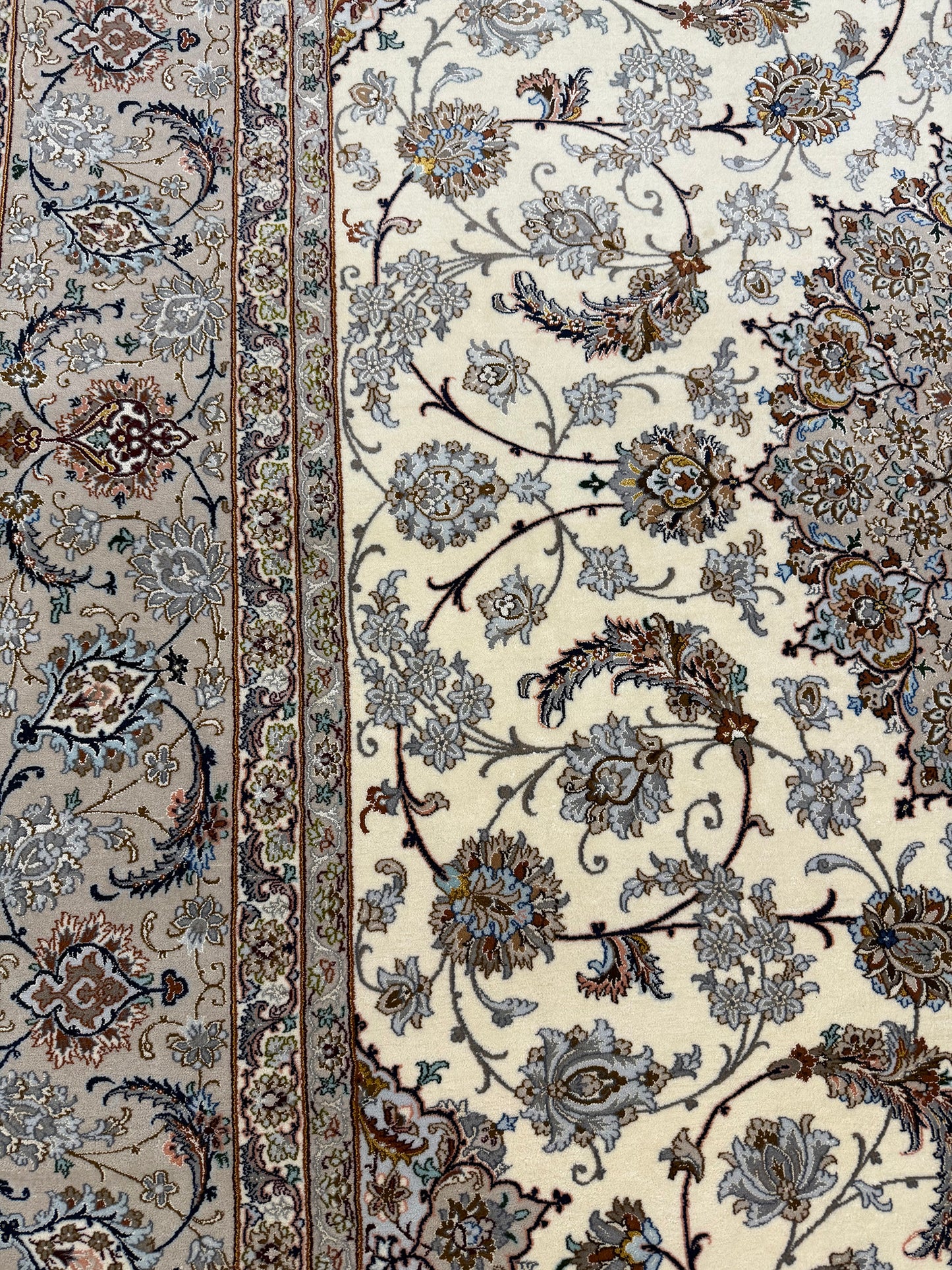 Fine Persian Isfahan Davari - full length showing color variation