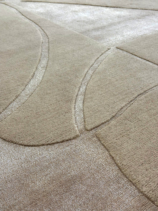 Contour by Claudia Afshar, Straw