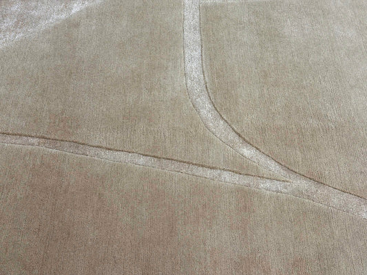 Contour by Claudia Afshar, Straw - close-up of weave texture and pile