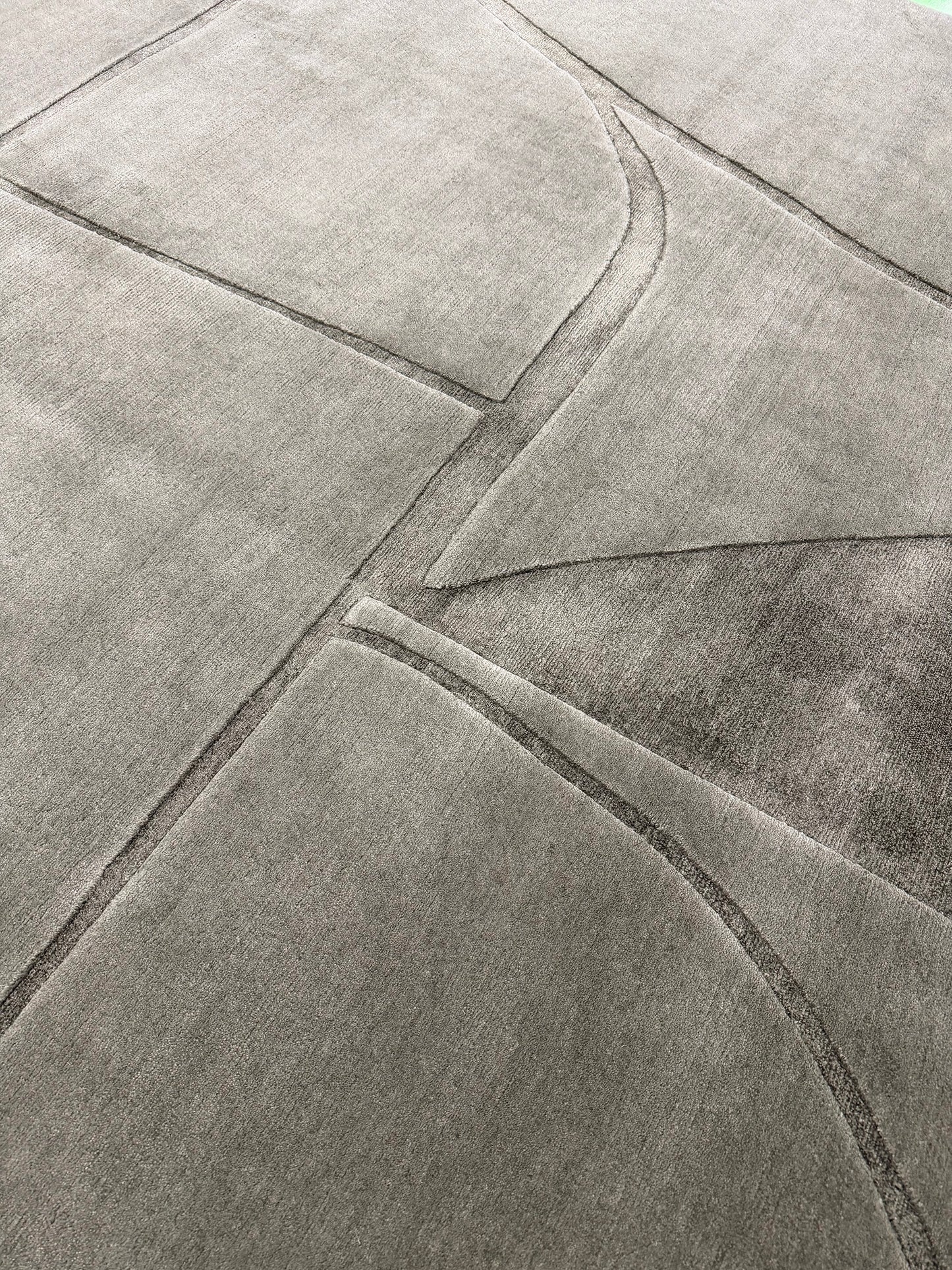 Contour by Claudia Afshar, Juniper