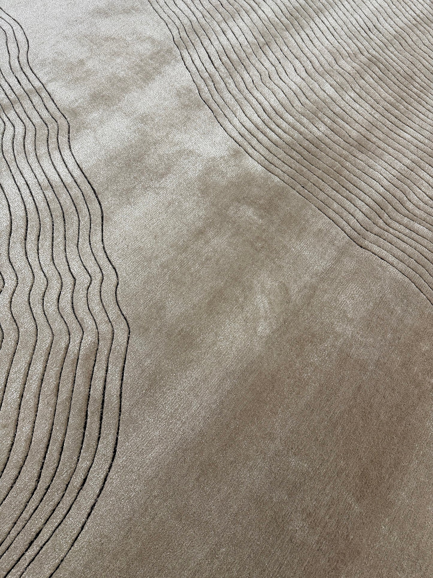 Sands by Claudia Afshar, Straw