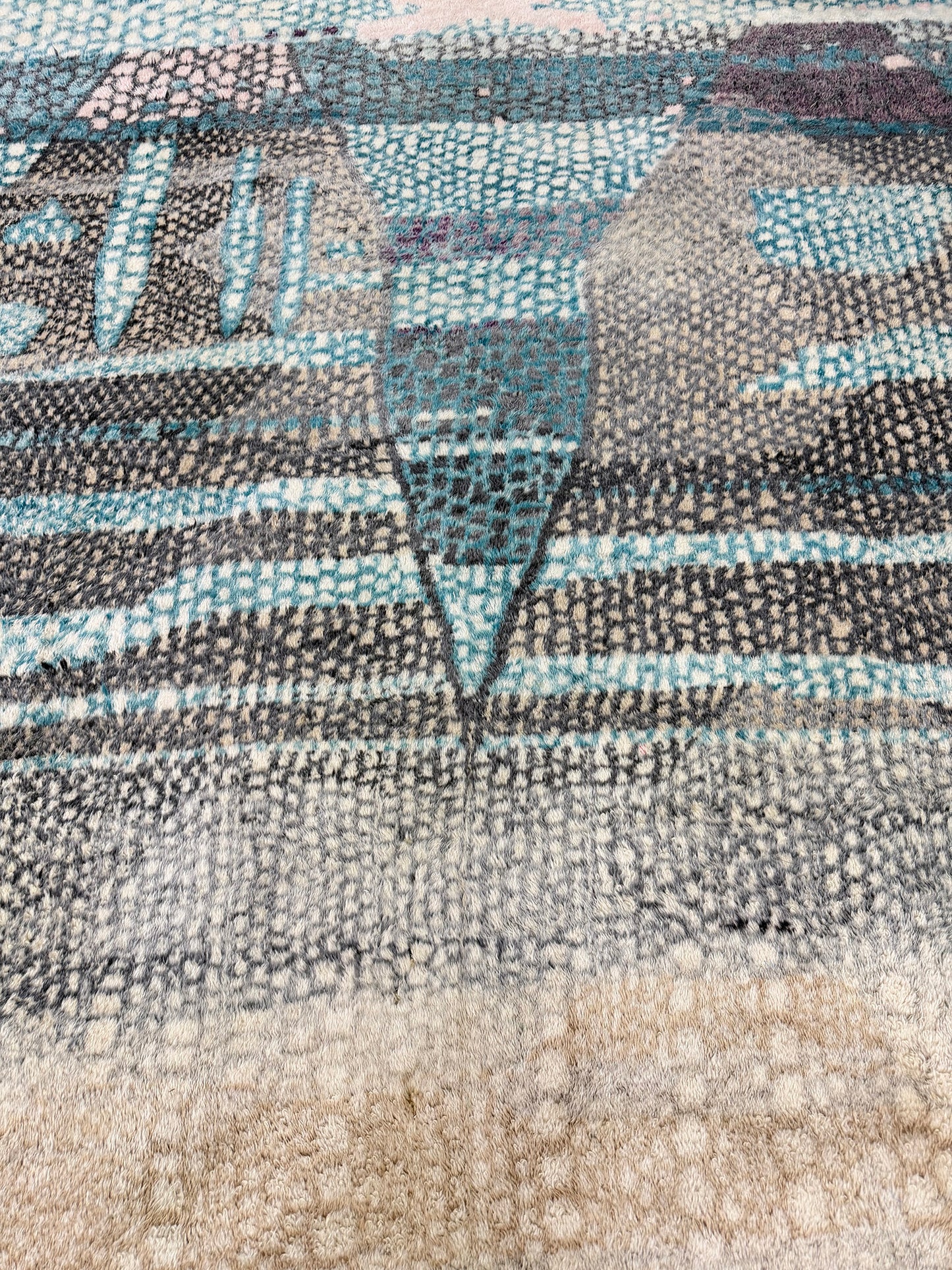 Moroccan Middle Atlas Tribe Berber Rug