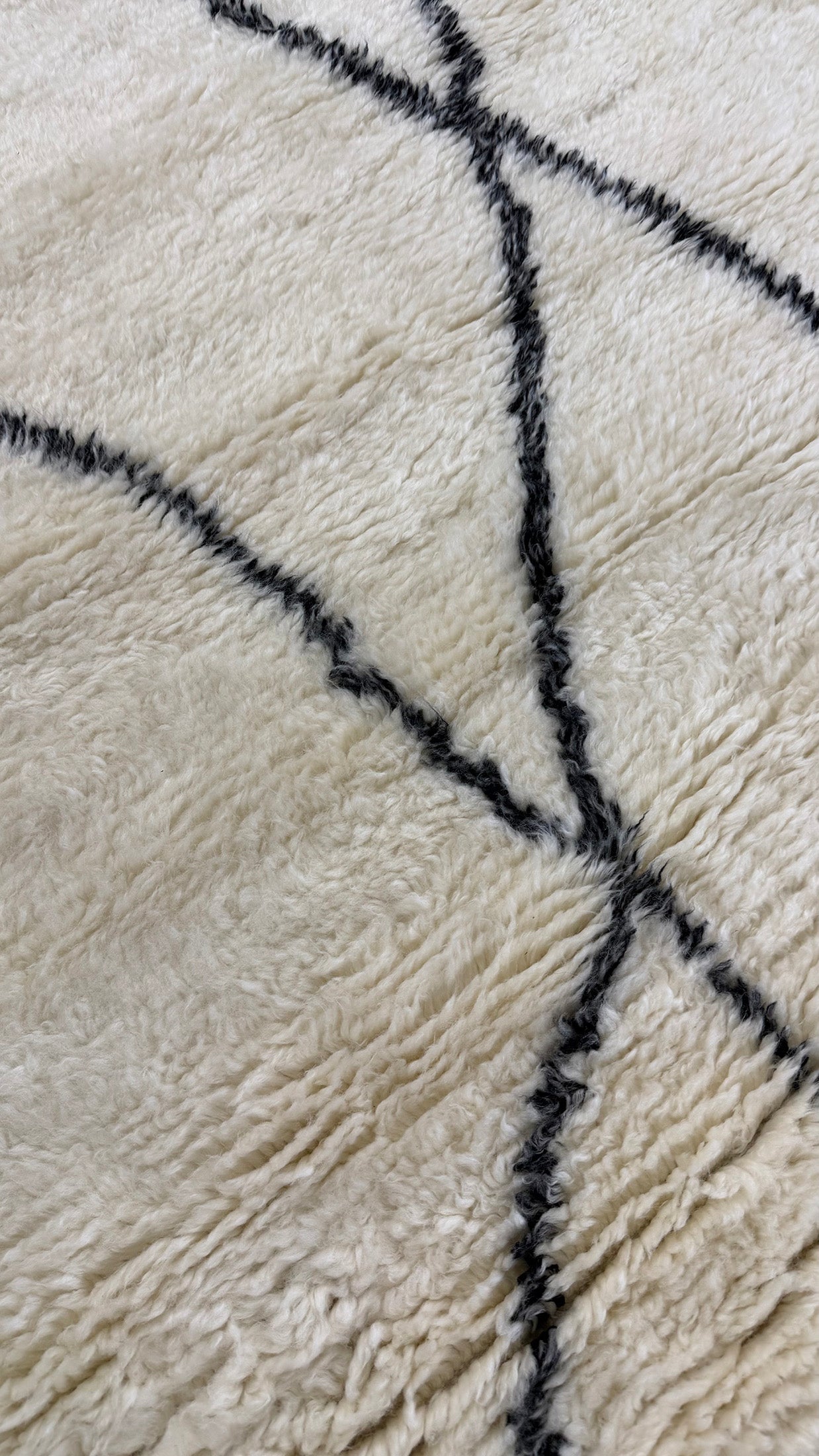 Bise Runner, Atlas Collection