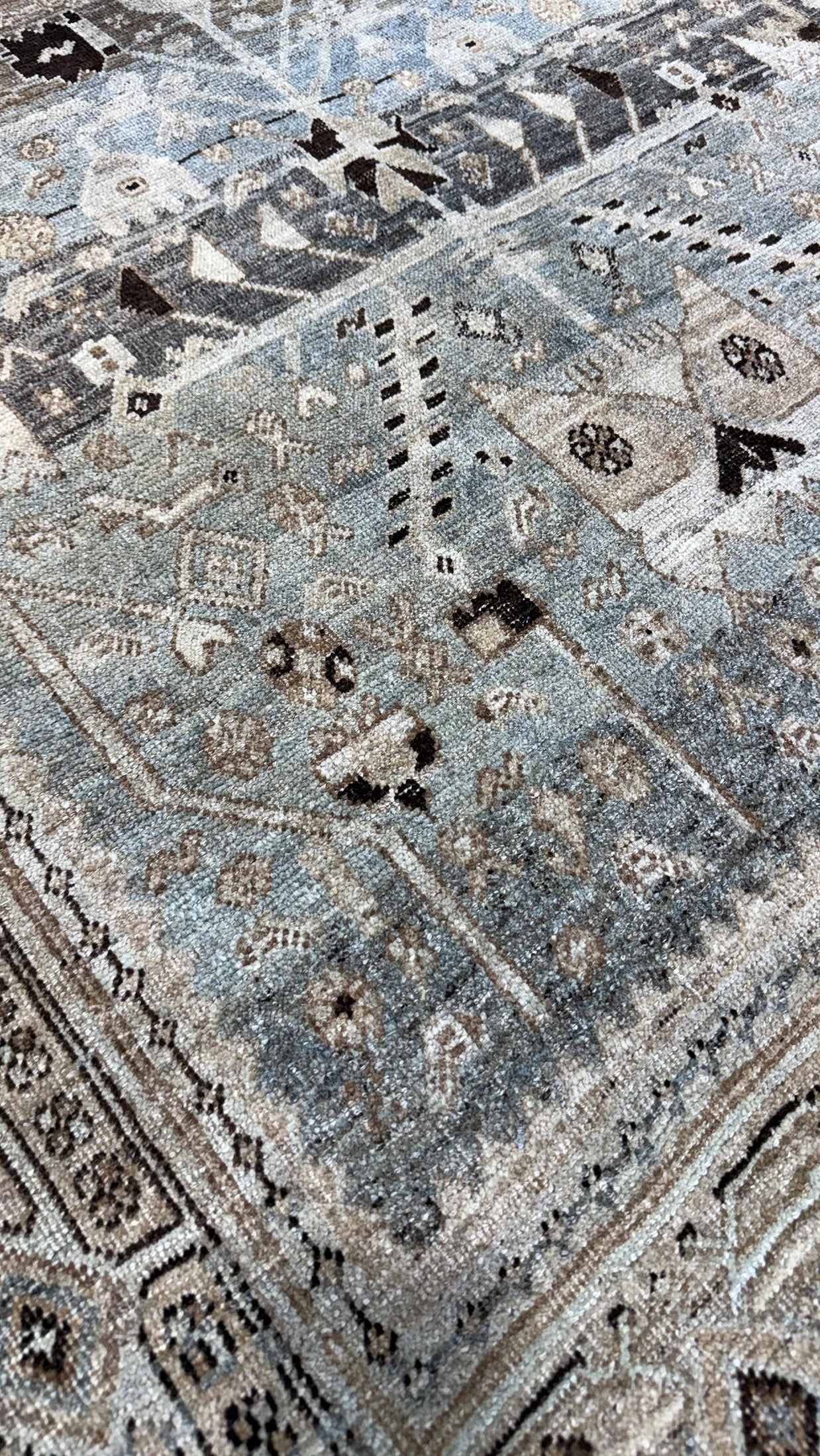 Antique Persian Bidjar